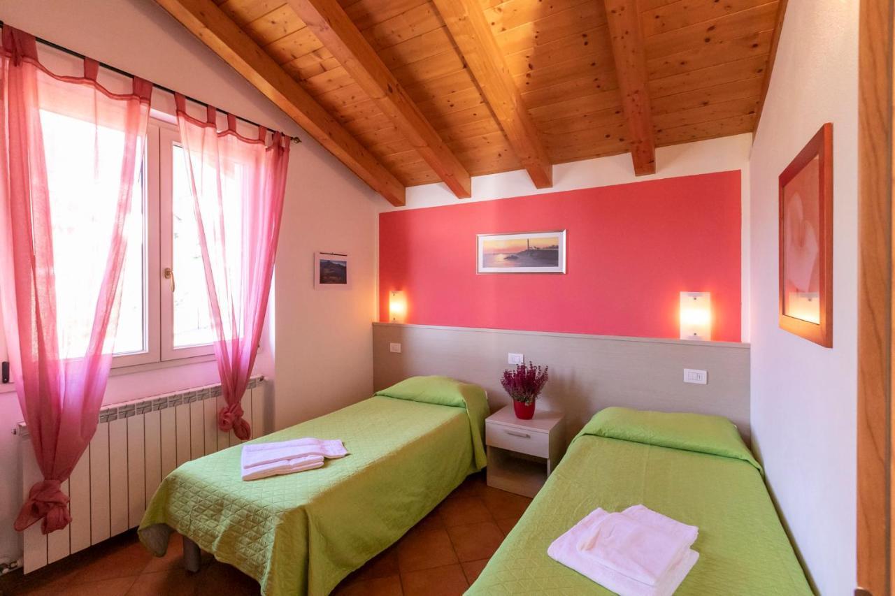 베르카나 La Collina Degli Ulivi 아파트 외부 사진